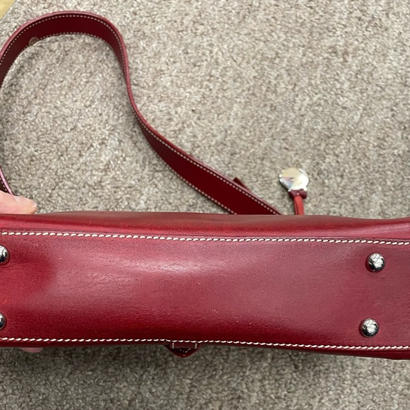๐SOLD๐ Rare vintage Dooney & Burke shoulder bag - Picture 8 of 16